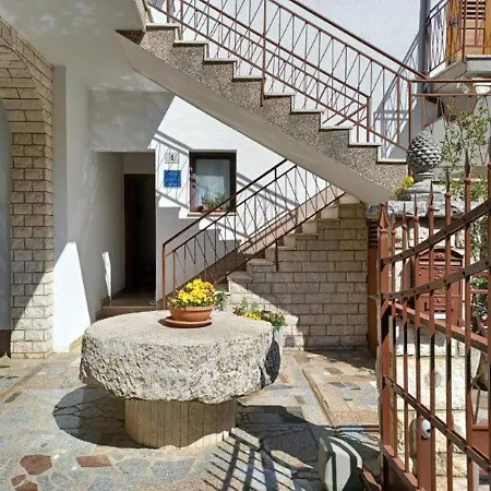 By The Sea Novigrad - 7335 Apartman *