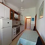 Apartment By The Sea Novigrad - 7335 Novigrad Istria
