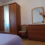 Apartment By The Sea Novigrad - 7335