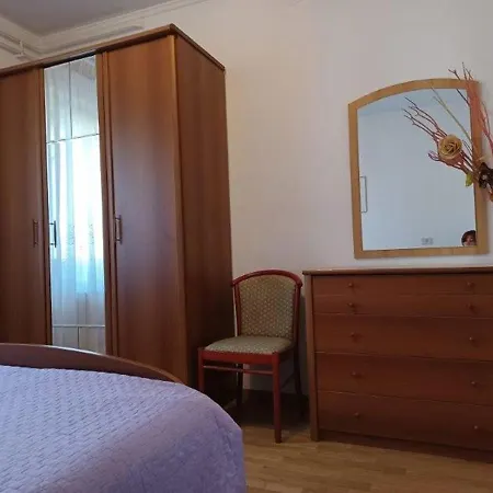 Apartment By The Sea Novigrad - 7335